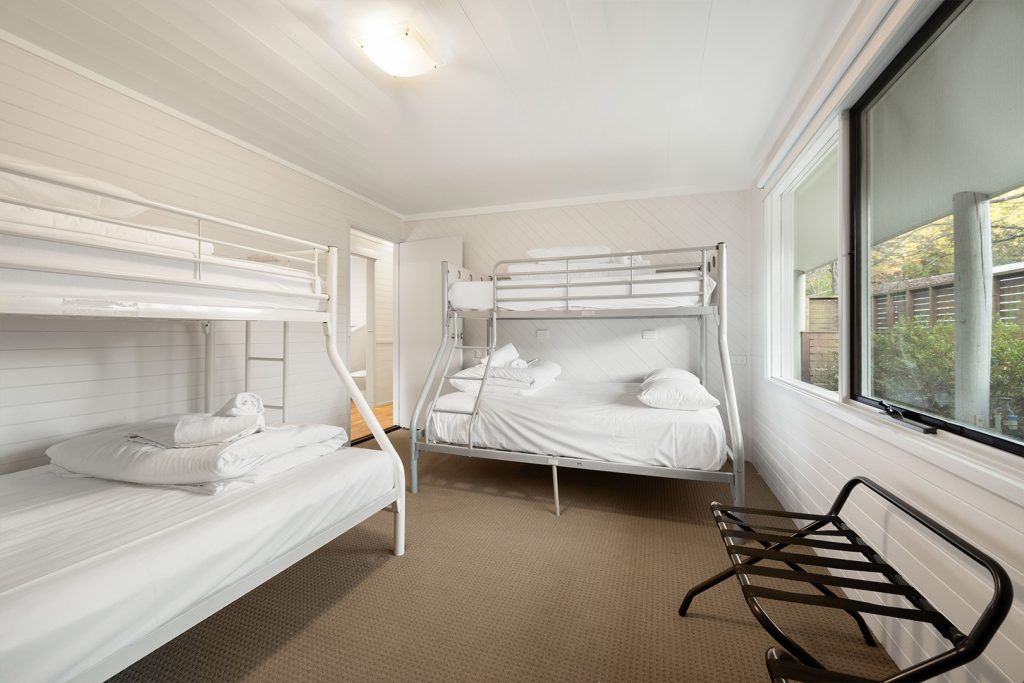 06-bright-valley-holiday-park-riverbend-retreat-2brm Bright Valley Holiday Park, Porepunkah, Alpine Area, Mount Buffalo, 2 Bedroom Accommodation, Riverbend Retreat, Holiday Home