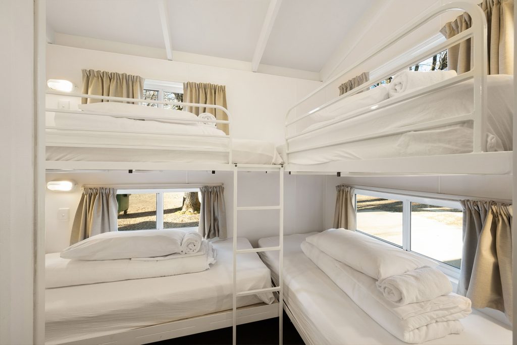 10-bright-valley-holiday-park-poolside-villa-2brm Bright Valley Holiday Park, Porepunkah, Alpine Area, Mount Buffalo, Ovens River, 3 Bedroom Accommodation, Poolside Villa, Accomodation in Bright Victoria