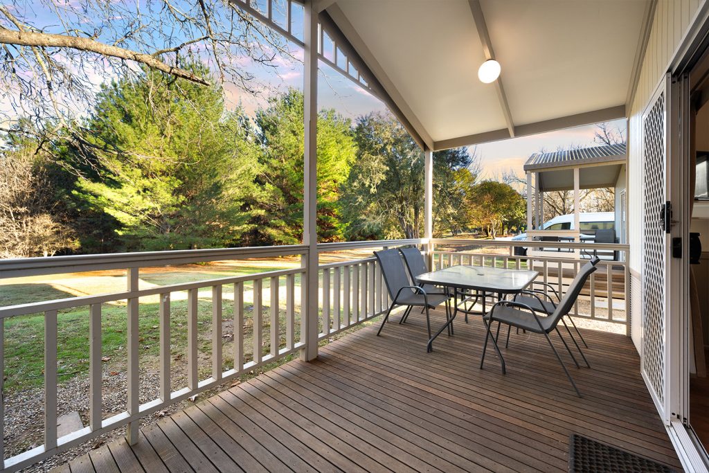 11-bright-valley-holiday-park-valley-view-3brm copy Bright Valley Holiday Park, Porepunkah, Alpine Area, Mount Buffalo, Ovens River, 2 Bedroom Accommodation, Deluxe Villa, Accomodation in Bright Victoria