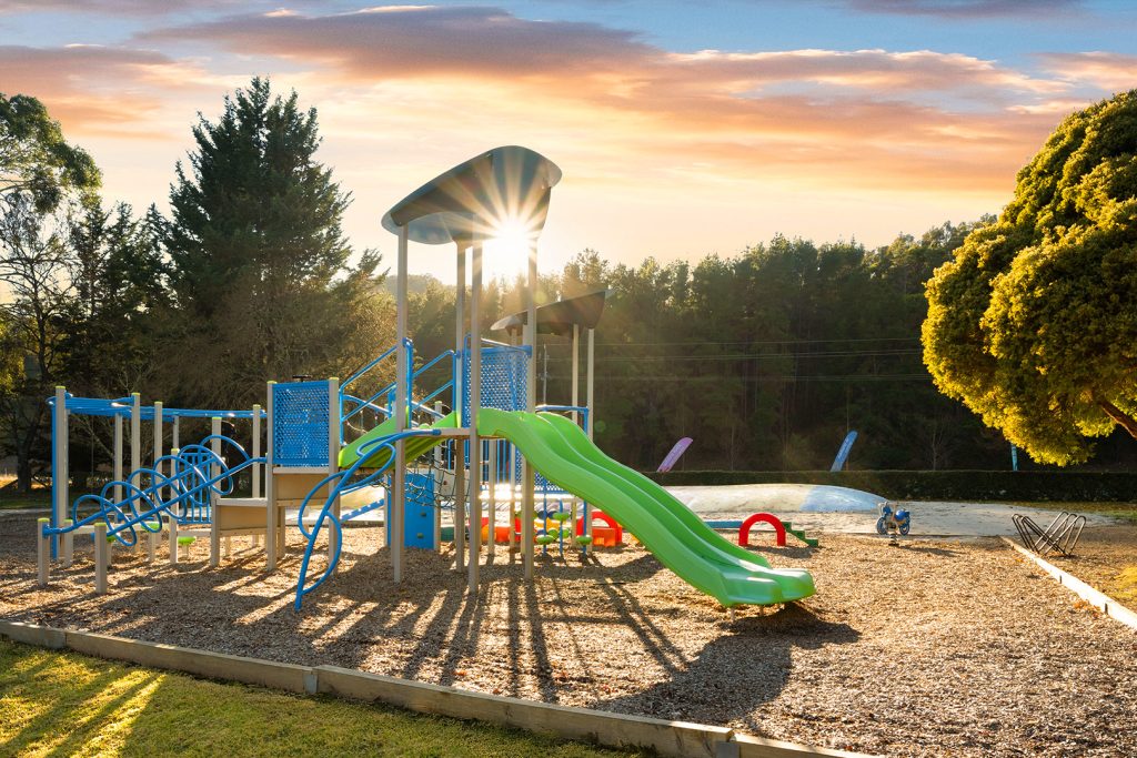 02-bright-valley-holiday-park-adventure-playground Bright Valley Holiday Park, Porepunkah, BIG 4, Adventure Playground