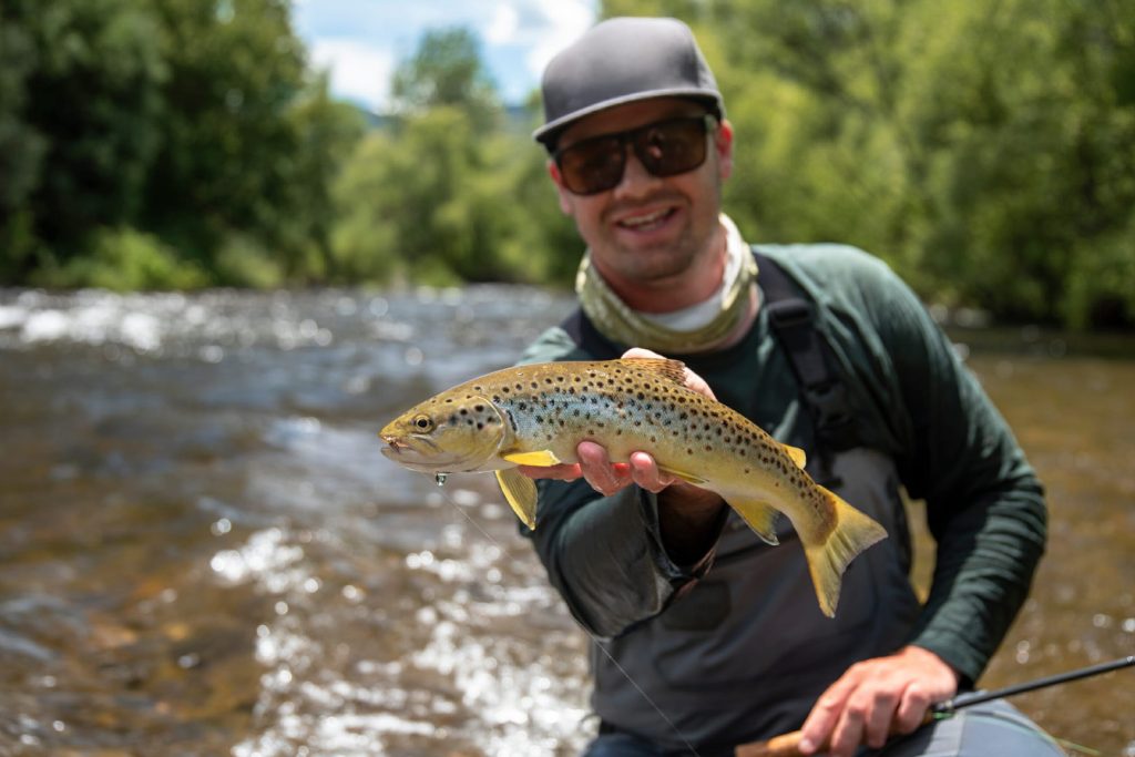 05-bright-valley-holiday-park-fishing Bright Valley Holiday Park, Porepunkah, BIG 4, Ovens River, Fishing, Fly Fishing, Trout